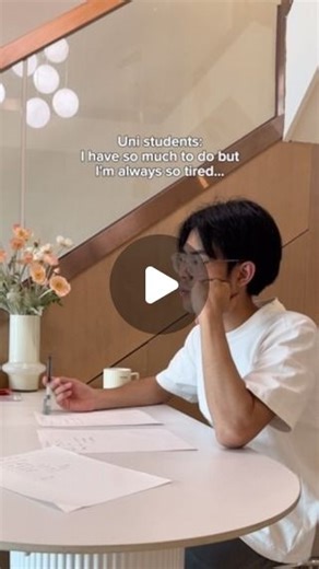 Chee Hee Seng on Instagram: "I get it, I’ve been there…❤️‍🩹⤵️ As a uni student, you want to excel in your academics, maintain excellent grades, while balancing it all with outstanding extracurricular performance and maybe a side hustle on top of it all… It’s a lot, I know. Nowadays, the competitive peer pressure and ever rising standards in society are pushing us so much that we’re tired almost ALL the time. During my first year in uni, I ranked first in my class while joining 5 student communi
