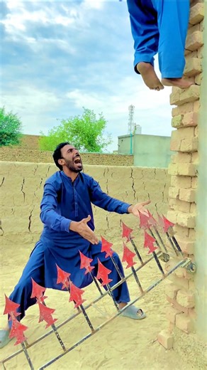 Allah ki madad #indiapakistan #shortsfeed #youtubeshorts #trending #humanity