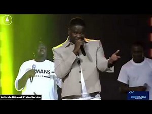 Bidemi Olaoba Live ministration at COZA's midweek praise service with Rev. Biodun Fatoyinbo.