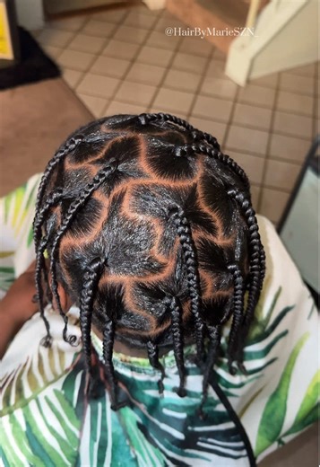 Wavy Box Braids for Men: Stylish Braiding Inspiration