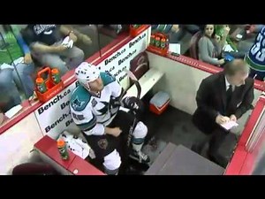 Canucks fan flashes Ben Eager