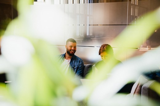 10 Best Small Talk Topics & Conversation Starters (  Examples)