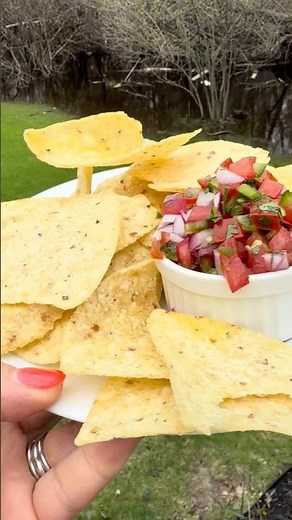 10-Minute Pico de Gallo From Scratch