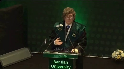 ➡️ Milei: "Yo antes era economista profesional, ahora me dedico a OTRO NEGOCIO"😐