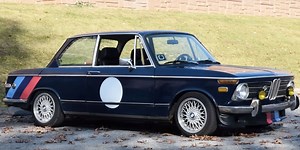 The BMW 2002 Is a Vintage Car That Doesn't Feel Old