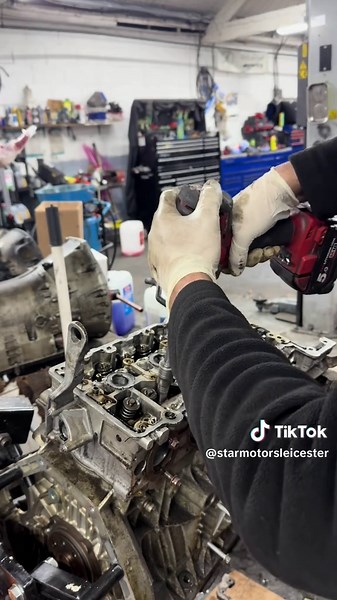 Mercedes Benz C Class Engine Strip Down and Rebuild