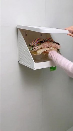 Installing a wall-mounted storage cabinet in the bathroom is space-saving, waterproof, and dustproof