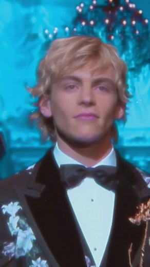 Yeah Ross Lynch is the man #rosslynch #fyp #xyzbca #model #austinmoon