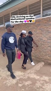 Khava the walk 🪓🪓😃😃 | Hunadi The Host
