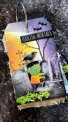 Halloween mixed media tag | Day 13 #halloween #mixedmediatag