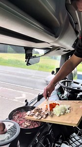 Even though I spend more time living in my truck than I do at home, I still like to make myself a proper home-cooked dinner when I’m parked up. Tonight I made a bolognese pasta bake, and honestly, nothing beats a home-cooked meal, even when you’re cooking it in a truck. #TruckDriver #TruckLife #HomeCooked #RoadLife #BolognesePastaBake