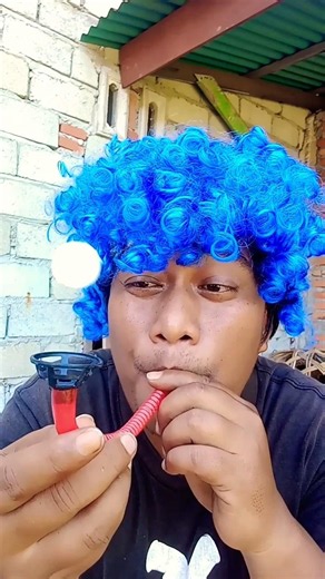 “Funny Clown Blowing Balloon with Bubble Sound Effect 😂🎈 #shorts #funny #comedy #BubbleSound