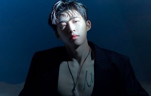 B.I 出道七年來的首張個人正規專輯《WATERFALL》發行