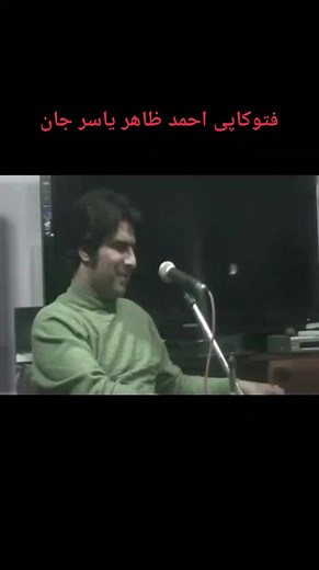 Live Harmonium and Tabla Performance in Dark Ambiance