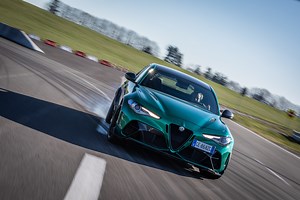 2021 Alfa Romeo Giulia GTAm Radicalizes the Sports Sedan