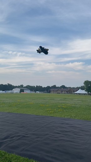 Check out the B-17 that made a flyby over Pioneer field at Oshkosh Airventure! #tubbyB17 @eaa | Flite Test