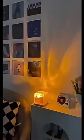 Luminorthe Cube Lamp, Northern Lights Cube, Northern Lights Lamp, 16 Colors Gradual Romantic Gift Starry Sky Projector Lamp (Square)