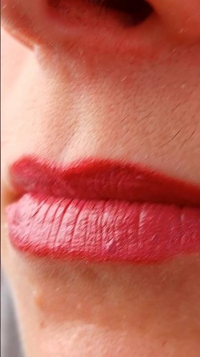 How to remove lipstick stains from a T-shirt