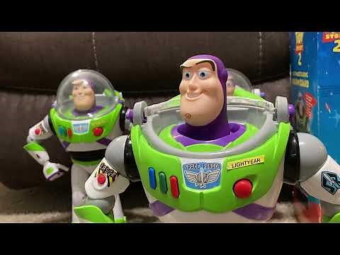 Toy Story 2 Stop Motion Remake: Buzz Lightyear Aisle: Buzz vs Utility Belt Buzz!