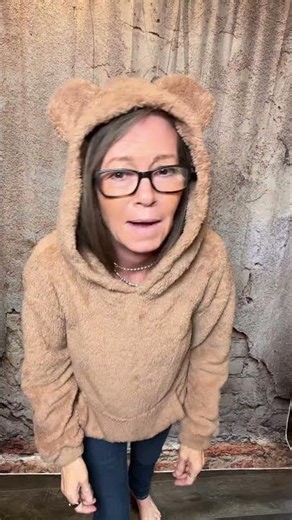Fuzzy warm adorable hoodie #plushhoodie #warmhoodie #hoodie #fuzzyhoodie #tiktokshopcreatorpicks