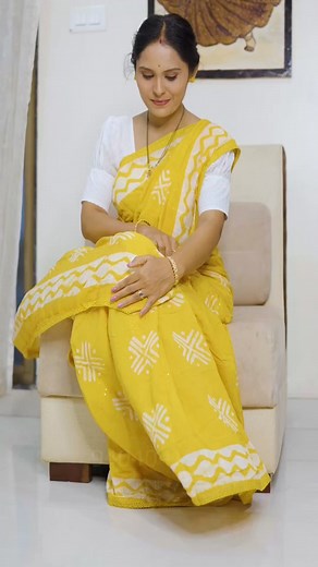 80K views · 1.7K reactions | Soft sequence lining batic print saree with self blouse piece... Linen cotton fabric all over batic print & sequence lining #lightweight #special #soft #reach #linenfabric #office wear #batik print | S.T Waykar Fancy sarees | Facebook