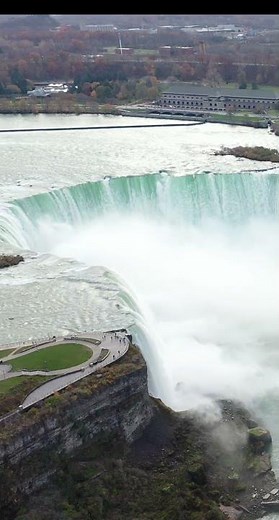 Niagara Falls (New York): "Nature's Majesty"