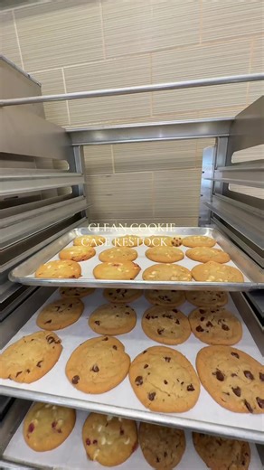 we live a fresh restock & clean cookie case 🫶🍪 #foryoupage #subway #sandwich #work #cookies
