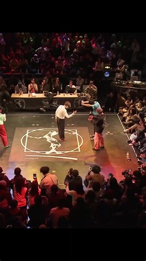 115K views · 5.7K reactions | JUSTE DEBOUT JAPAN 2020 LOCKING #JJ #justinjay #dance _ _ _ #JJ #justinjay #dance #freestyle #dancebattle #lockin #traineea #SDSosaka #TraineeA #trainee #sangwon #SDSosaka2018 #60 #battle #hiphop #bboy #jihoon #locking #james | Jay takagi | Facebook