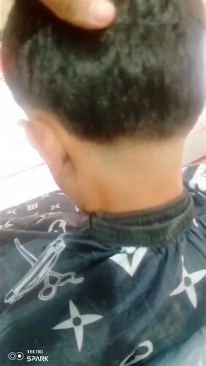 hair ✂️ cutting sikhana to like to subscribe 👍