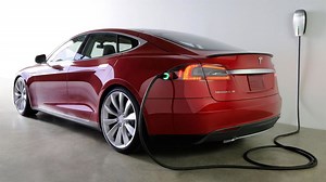 Tesla S P85 D: el futuro del coche con piloto automático y motor dual