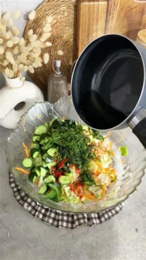 Crunchy Cabbage Salad in 5 Minutes! 🥗#CabbageSalad #SaladRecipe #EasySalad #HealthySalad #QuickRecip