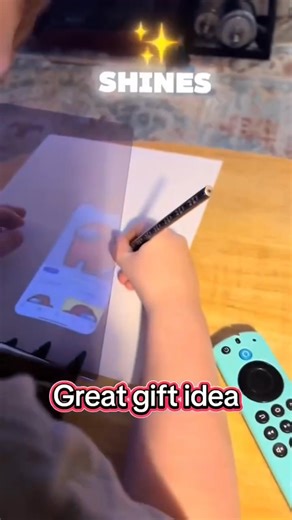 I think I will soon become a great artist.🎨 Optical Drawing Board – Trace Your Imagination to Life! ✨ Want to sketch like a pro without years of practice? This portable tracing projector makes drawing effortless—perfect for beginners, artists, and creative fun at home or on the go! ✔ CRYSTAL-CLEAR OPTICAL GLASS – Projects images accurately for easy tracing | Expressionu