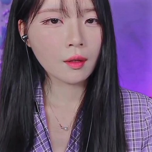 ASMR Nara: 귀여운 잠을 자자 경험