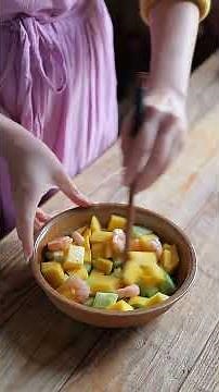 salade thaï mangue - concombre #recettefacileetrapide #salades #recettefacile #asianfood
