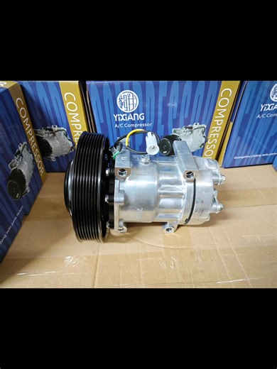 Volvo engineering vehicle air conditioning compressor | Yixiang auto AC parts factory