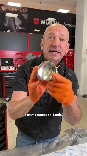 The bottom MUST be dented🧨