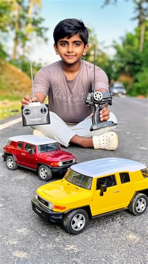 Toyota FJ Cruiser Remote Control Car 😯