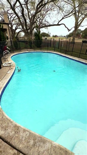 Another beautiful day Sugar Land. Wishing everyone a great Friday tomorrow! #PoolCleaning #TexasPools #sugarlandtx #CassodayClean