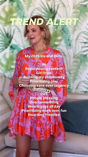 Carla | Instagram + Business Coach on Instagram: "Weekly trend alerts are definitely still IN for 2026 - as long as you make them relevant for YOUR business - and I’m loving this trend for the new year! 📲 SAVE this reel for the step-by-step breakdown of how to do this trend! Use a b-roll clip of yourself that is 5-8 seconds long and use any trending audio that you like (including this one). Add text on screen: My 2026 Ins and Outs: Then under that, list 4-5 things that are IN for 2026 and 4-5 t