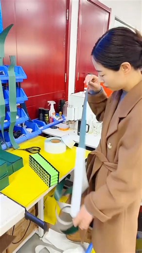 Real Battery Pack Assembly Skills 💯! #batteryassembly #batterypack #diyelectronics #satisfying