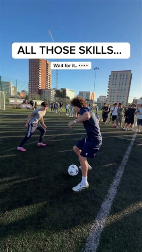 ALL THOSE SKILLS… FOR THAT! 🕸️🚀 #football #1v1 #london #goals #skills #shot #uk