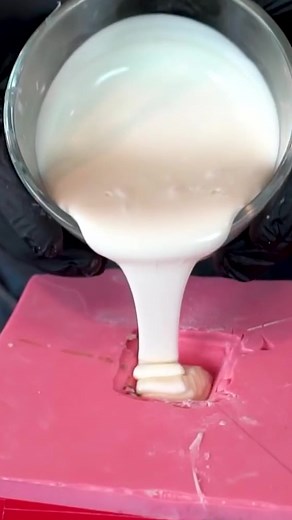 The King of Random (@thekingofrandom)’s videos with original sound - The King of Random