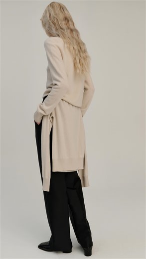 Rhea. on Instagram: "Wool & cashmere crew. Arriving in sand. 12GG, fully fashioned and a full transparant supply chain."