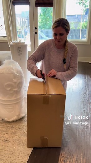 6 ft Nutcracker Unboxing and Review - Easy to Assemble and Store