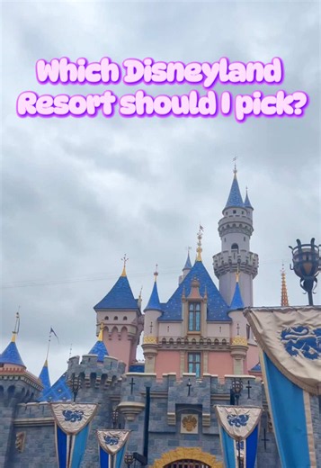 ✨ WHICH DISNEYLAND HOTEL IS BEST FOR YOU? ✨ Choosing your Disneyland hotel can feel overwhelming… but it really comes down to what matters most to YOUR family! 🏰✨ 🏨 Disney’s Grand Californian Hotel & Spa Want the ultimate Disney experience? This is your spot! Luxury, beautiful theming, and the convenience of being right at the entrance to Disney California Adventure make this a DREAM. ✨ 🏨 The Disneyland Hotel Want classic Disney magic with a little extra whimsy? 💙 The Disneyland Hotel has ic