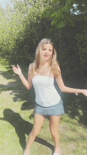 summer’s extras🍸 (@summerextras)’s videos with original sound - summer’s extras🍸