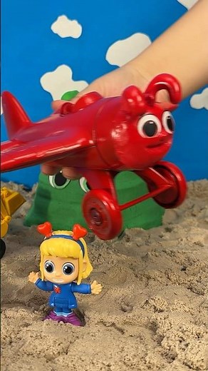 Play in the sand with Morphle toys 🥳🍭🙈 #morphle #kids #sand #play