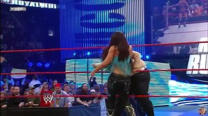 Michelle McCool (c) vs. Mickie James | Women’s Championship Match | Highlights