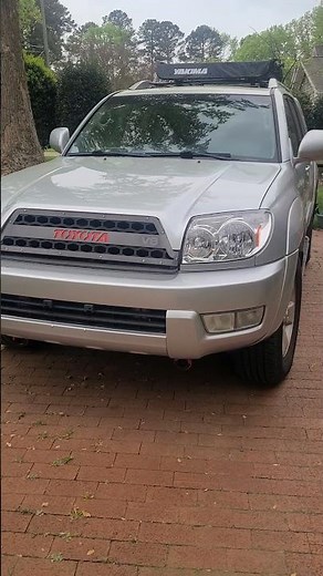 4th gen 4runner gets Dobinson lift at TEQ CUSTOMS!