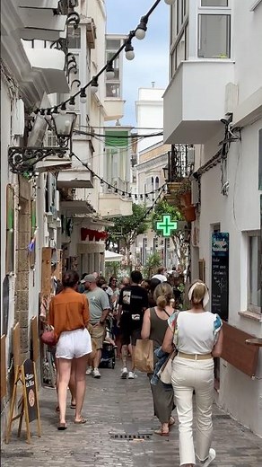 🏘️ Narrow Streets of Tarifa Old Town – Spain 🇪🇸☀️